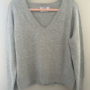 Old Navy Gray V Neck Sweater
